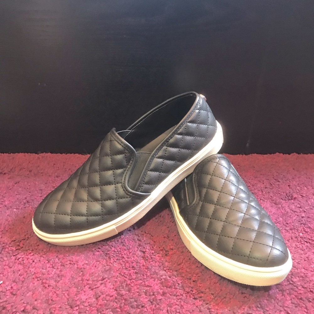 Steven Madden Slip-Ons